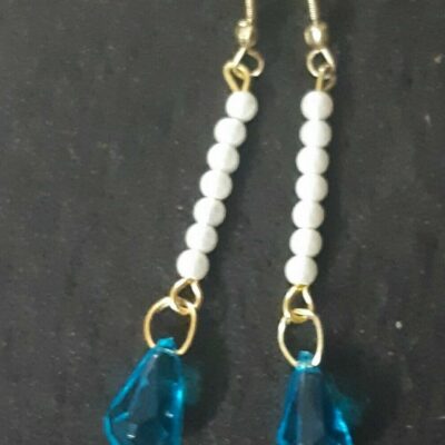 Handcrafted Pearl Hanging Earring