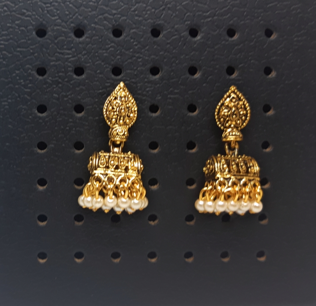 Flipkart.com - Buy FRESH VIBES Daily Wear Ethnic Golden Small Jhumka  Earrings Combo for Women Set of 12 Metal Jhumki Earring Online at Best  Prices in India