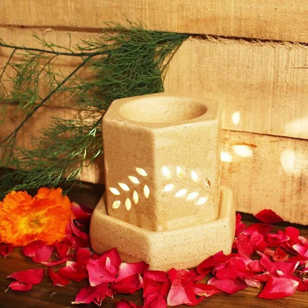 Handmade ceramic aroma oil electric diffuser lamp for home fragrance and décor